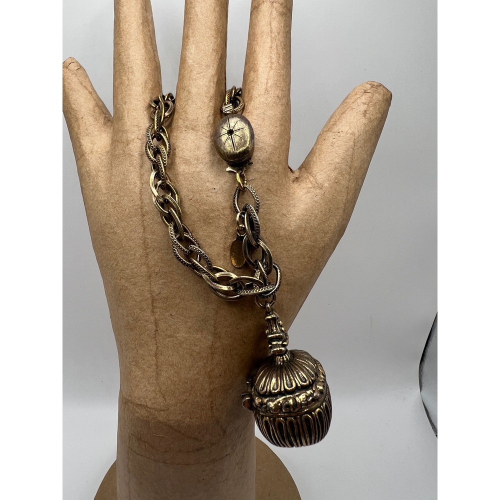 Marcel Boucher Le Couturier Perfume Box Charm Bracelet Vintage Goth Gold‎ Tone